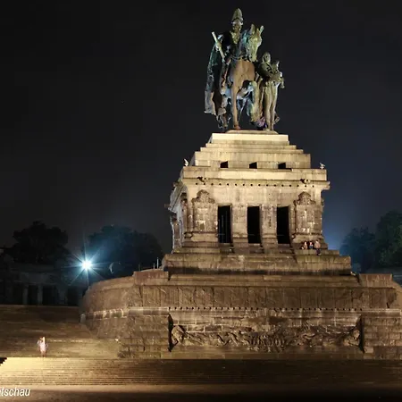 Rheinblick 5 شقة كوبلنس