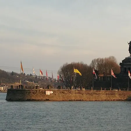 Rheinblick 5 شقة *