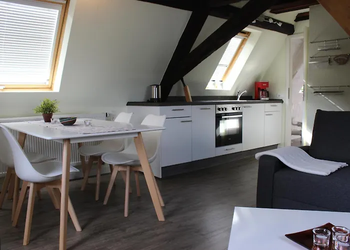 Apartment Rheinblick 5 *